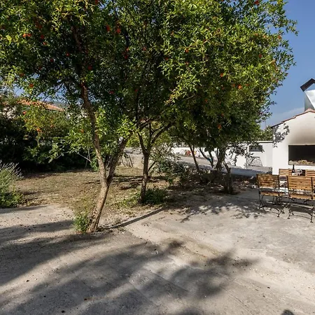 Lamasha Apartment